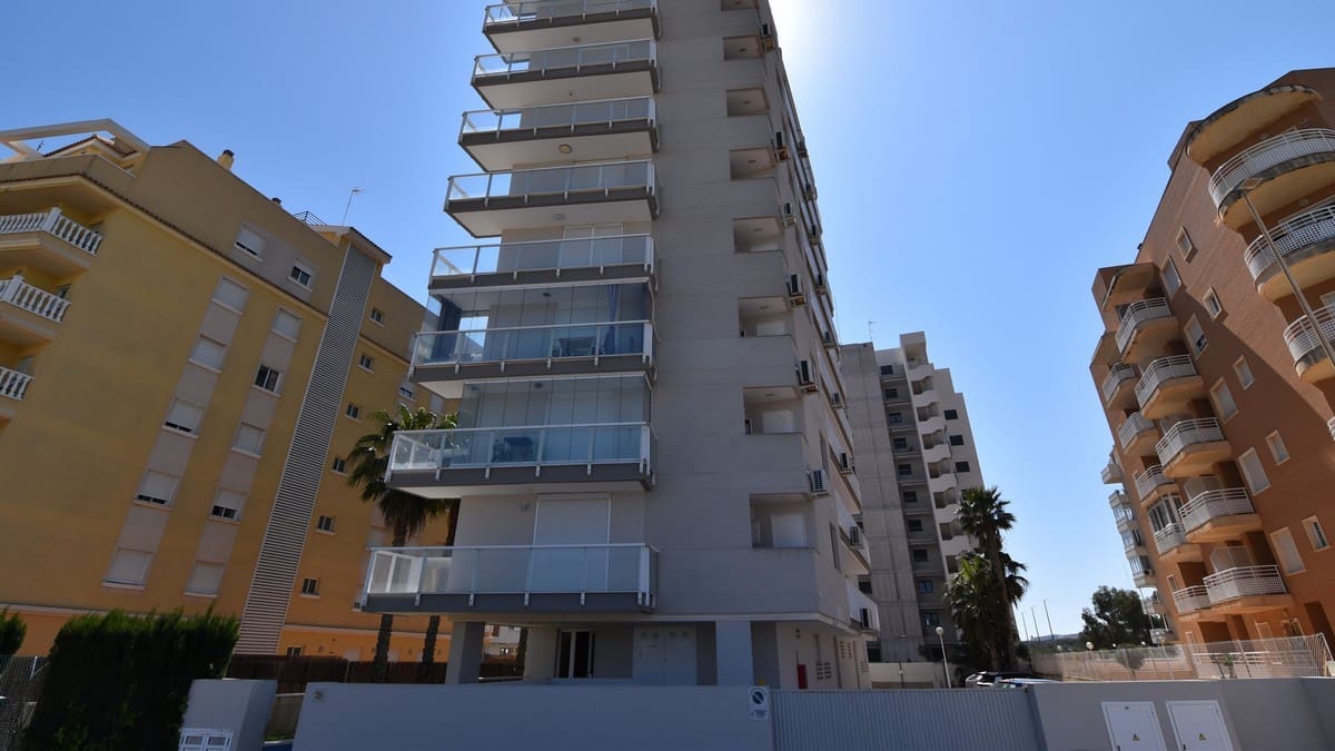3 soverom Leilighet til salgs i Guardamar del Segura med svømmebasseng garasje - € 185 000 (Ref: 10099009)