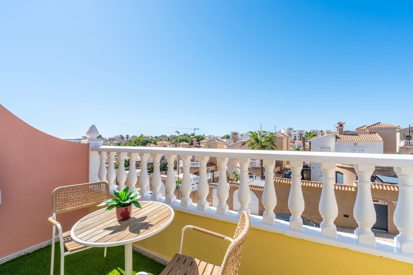 Casa de 2 habitaciones en Villamartin en venta con piscina - 229.800 € (Ref: 10104328)