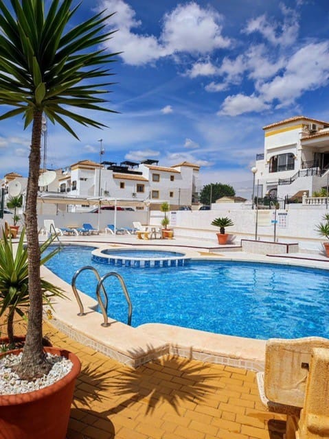 2 bedroom Apartment for sale in Entre Naranjos with pool - € 150,000 (Ref: 10110850)