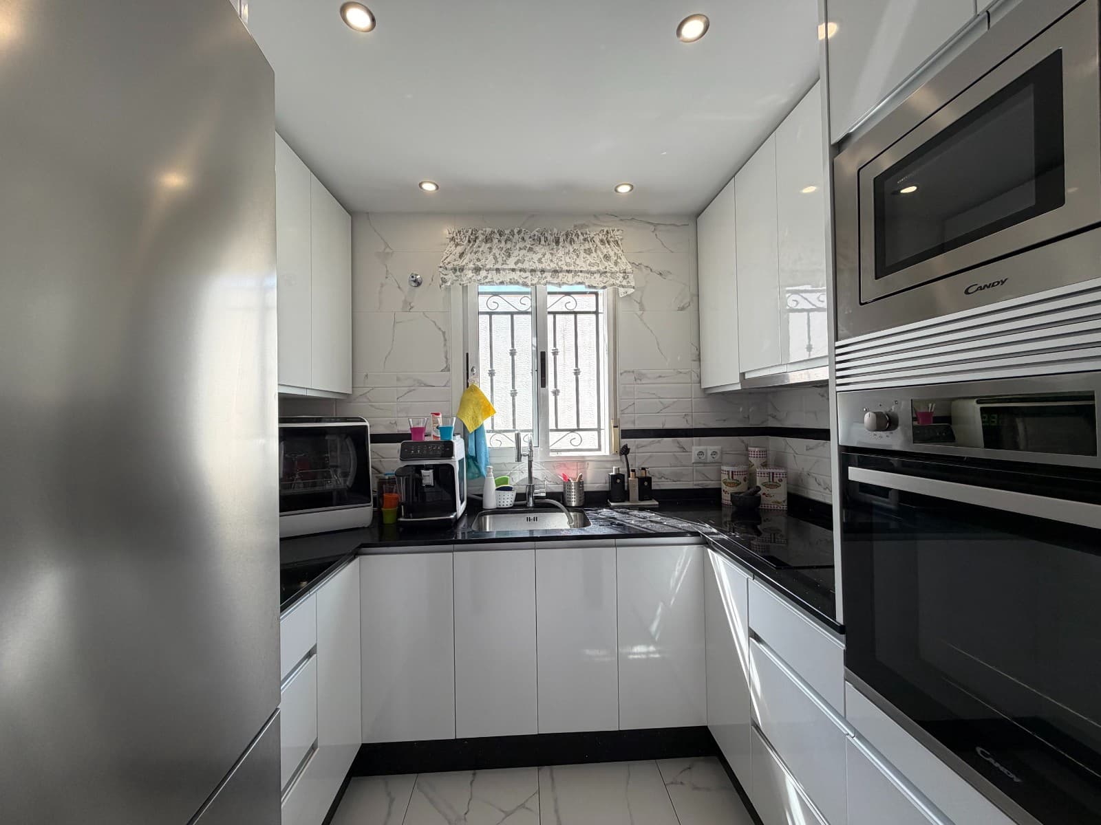 2 bedroom Apartment for sale in Entre Naranjos with pool - € 150,000 (Ref: 10110850)
