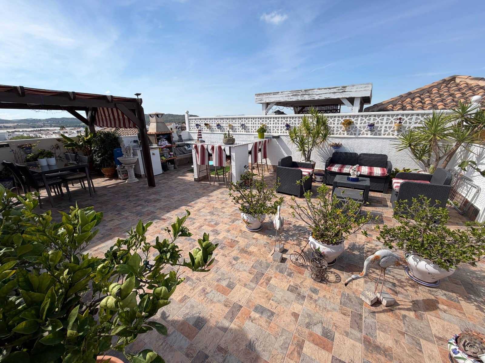2 bedroom Apartment for sale in Entre Naranjos with pool - € 150,000 (Ref: 10110850)