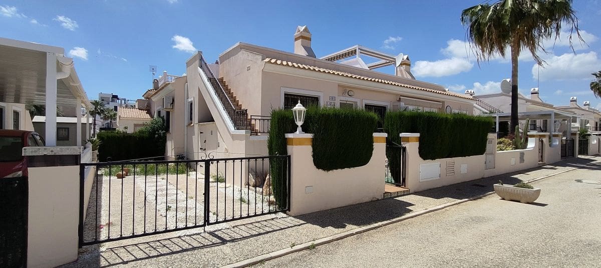 2 sovrum Hus till salu i Los Dolses med pool garage - 209 900 € (Ref: 10110922)