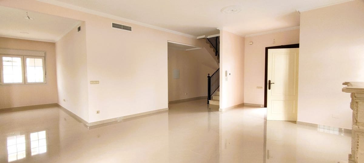 4 quarto Moradia para venda em Cabo Roig com piscina garagem - 899 000 € (Ref: 10110924)