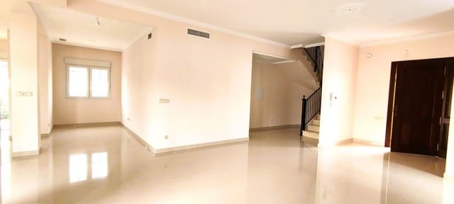 4 quarto Moradia para venda em Cabo Roig, Orihuela com piscina garagem - 899 000 € (Ref: 10110924)