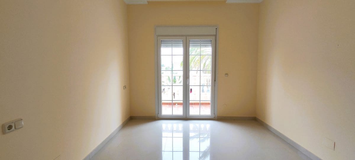 4 quarto Moradia para venda em Cabo Roig com piscina garagem - 899 000 € (Ref: 10110924)