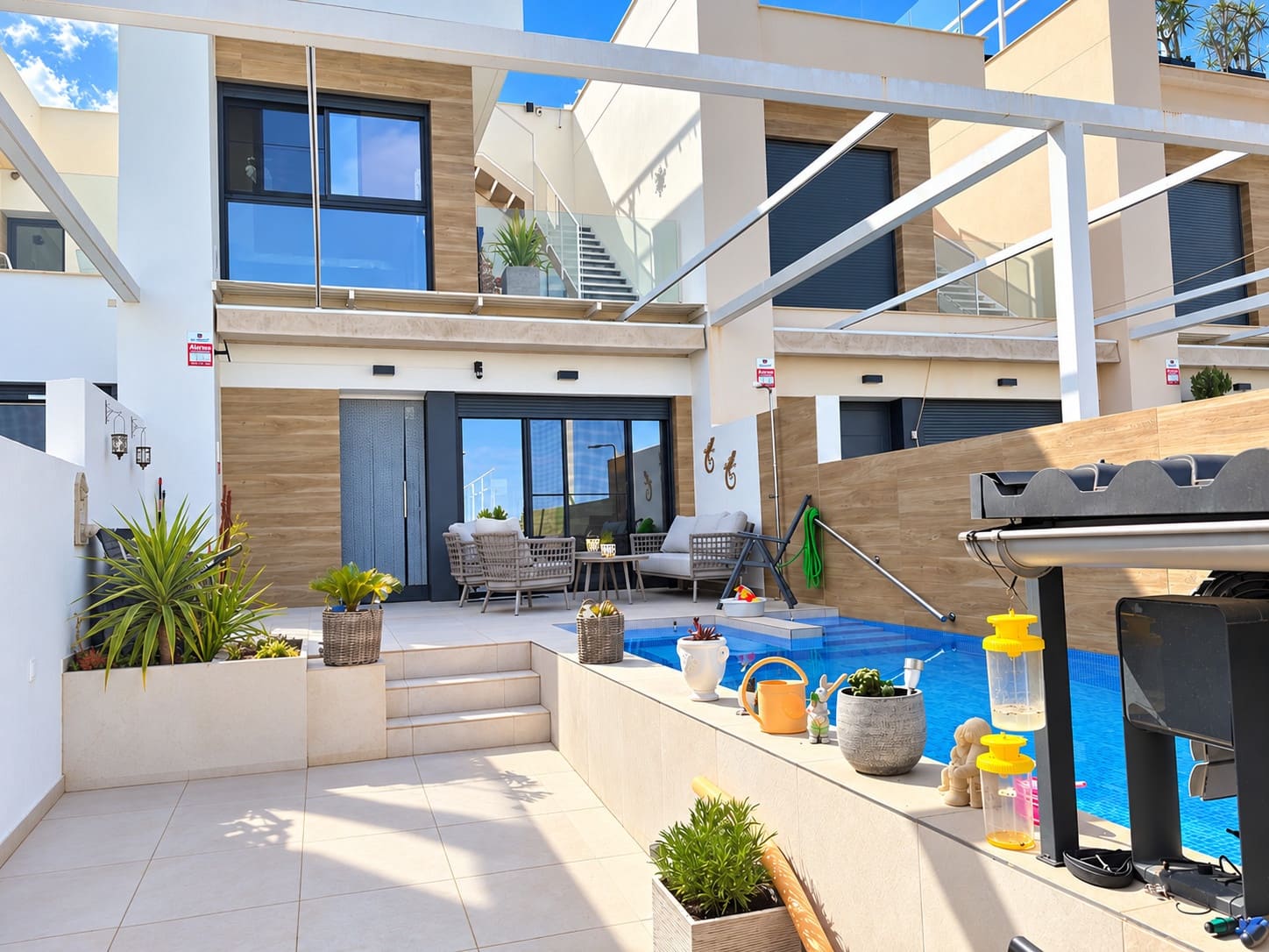 3 bedroom Villa for sale in Rojales with pool - € 380,000 (Ref: 10131213)