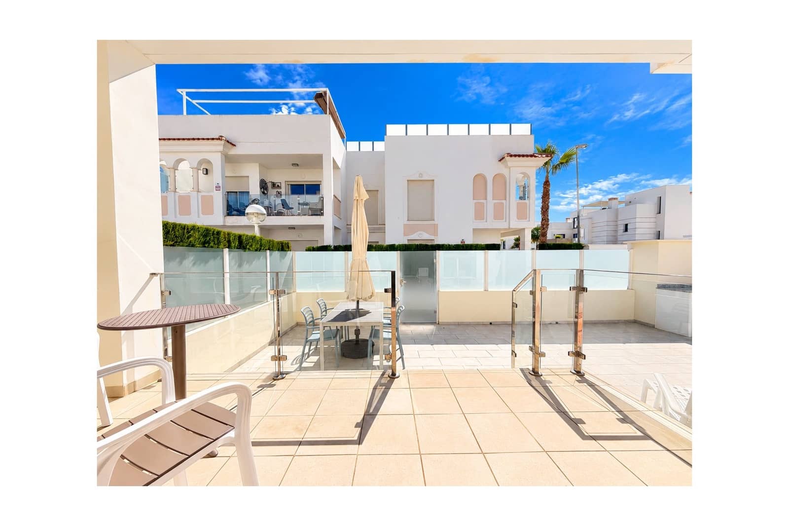 2 sypialnia Apartament na sprzedaż w Dona Pepa z basenem - 260 000 € (Ref: 10135678)