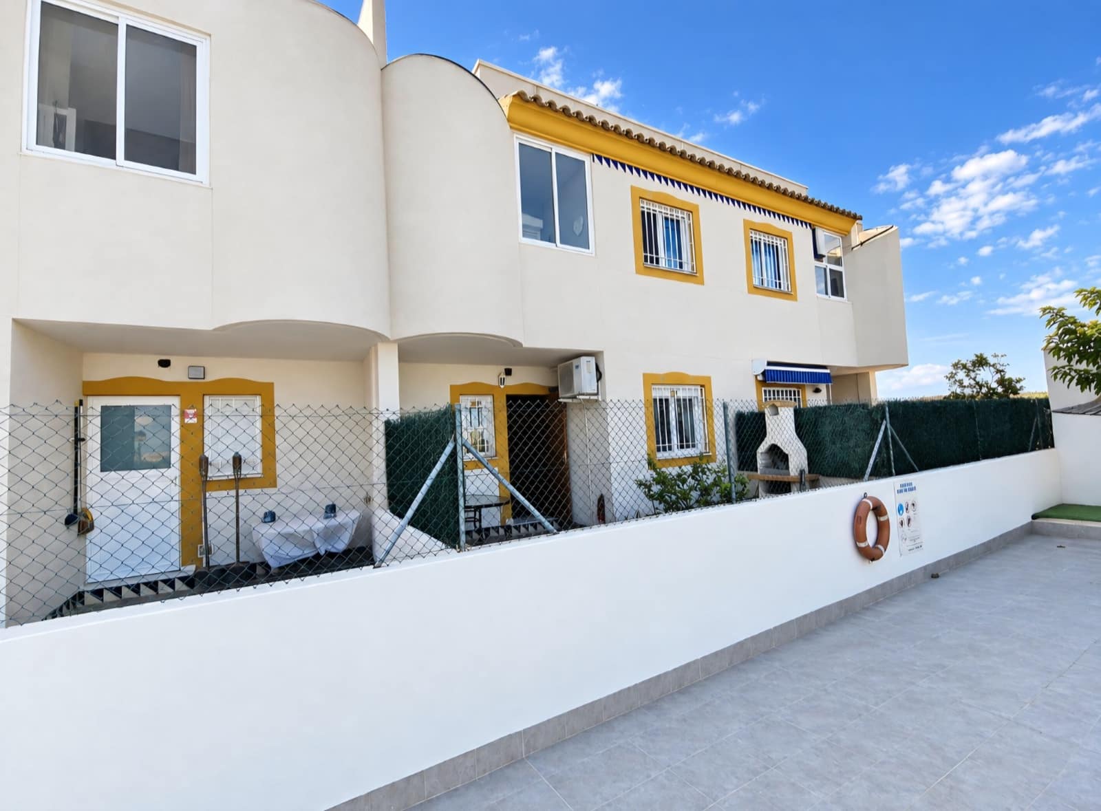 2 sypialnia Apartament na sprzedaż w Guardamar del Segura z basenem garażem - 145 000 € (Ref: 10146376)