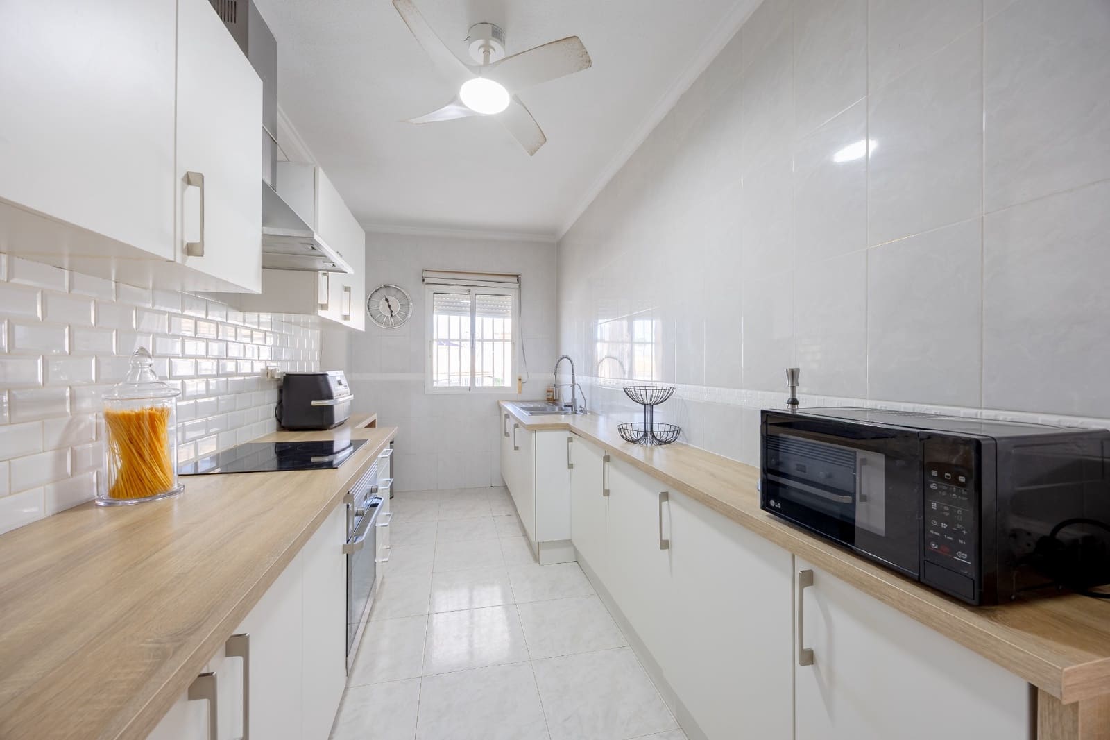 4 slaapkamer Villa te koop in Benimar met zwembad garage - € 379.950 (Ref: 10150256)