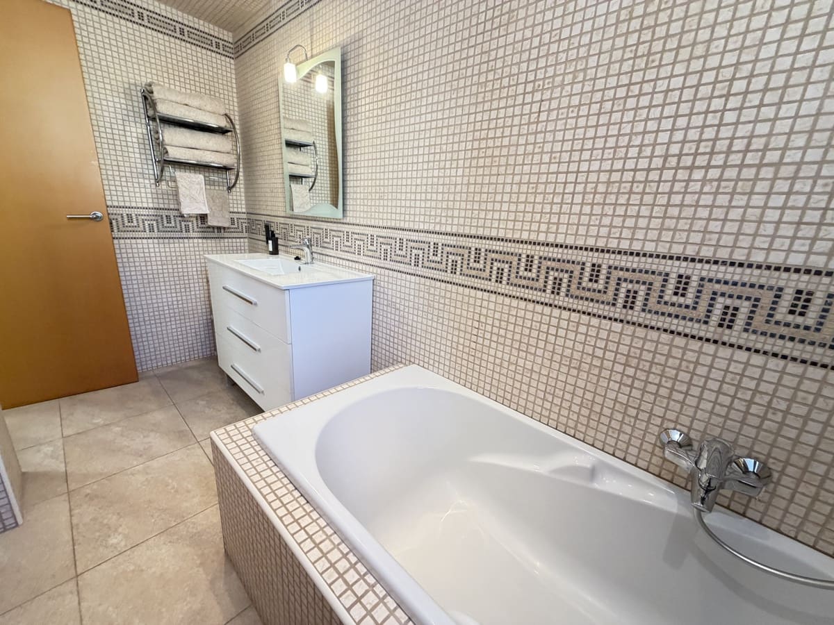 4 soverom Villa til salgs i Cabo Roig med svømmebasseng garasje - € 749 000 (Ref: 10157261)
