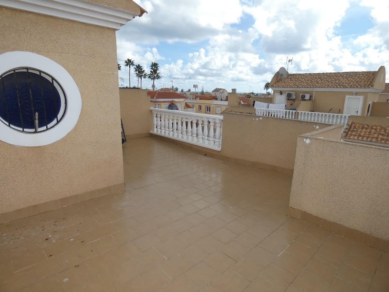3 makuuhuone Omakotitalo myytävänä paikassa Cabo Roig mukana uima-altaan - 249 995 € (Ref: 10158711)