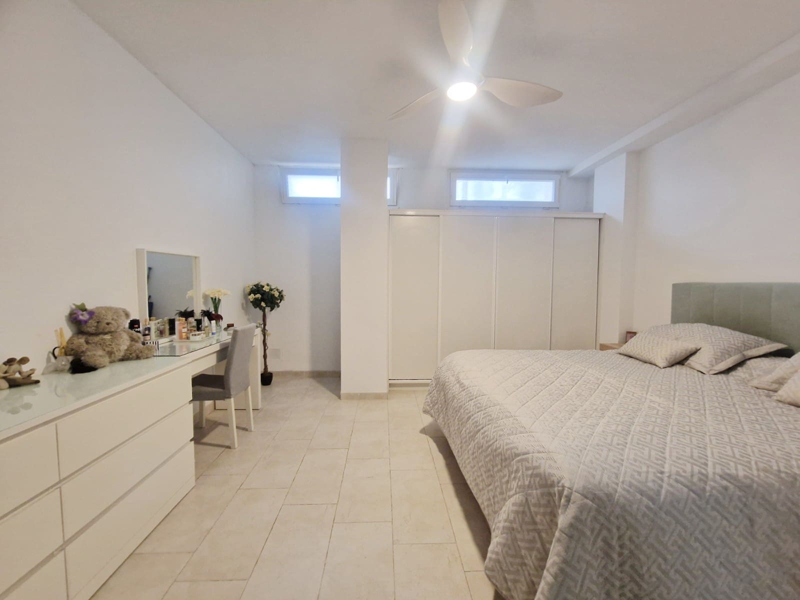 3 sypialnia Apartament na sprzedaż w Guardamar del Segura z basenem garażem - 225 000 € (Ref: 10159189)
