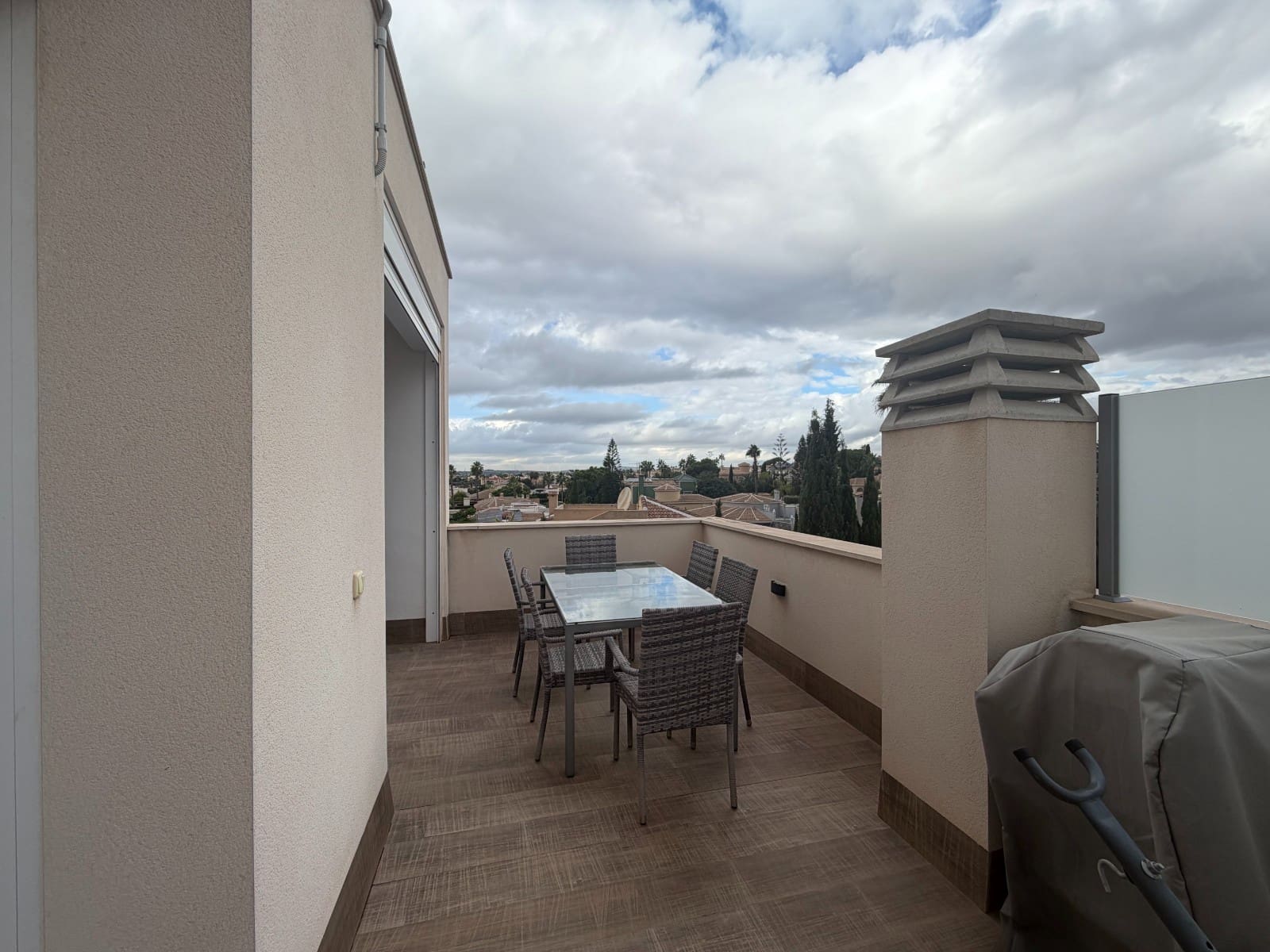 3 bedroom Villa for sale in Dona Pepa with pool - € 499,900 (Ref: 10159191)