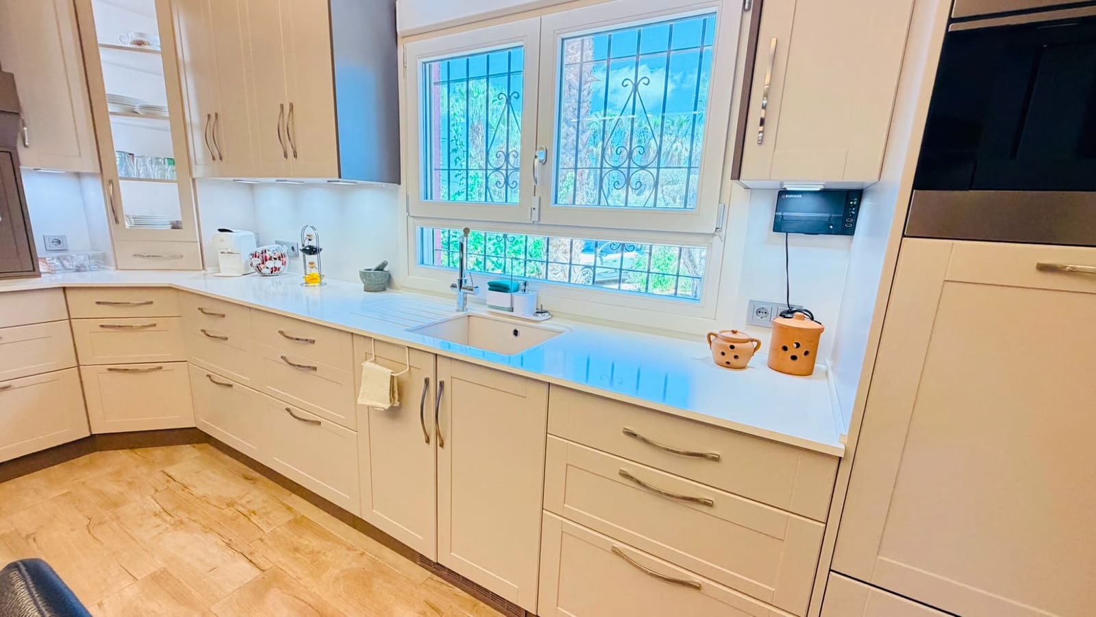 5 soverom Villa til salgs i Daya Vieja med svømmebasseng garasje - € 749 000 (Ref: 10161132)