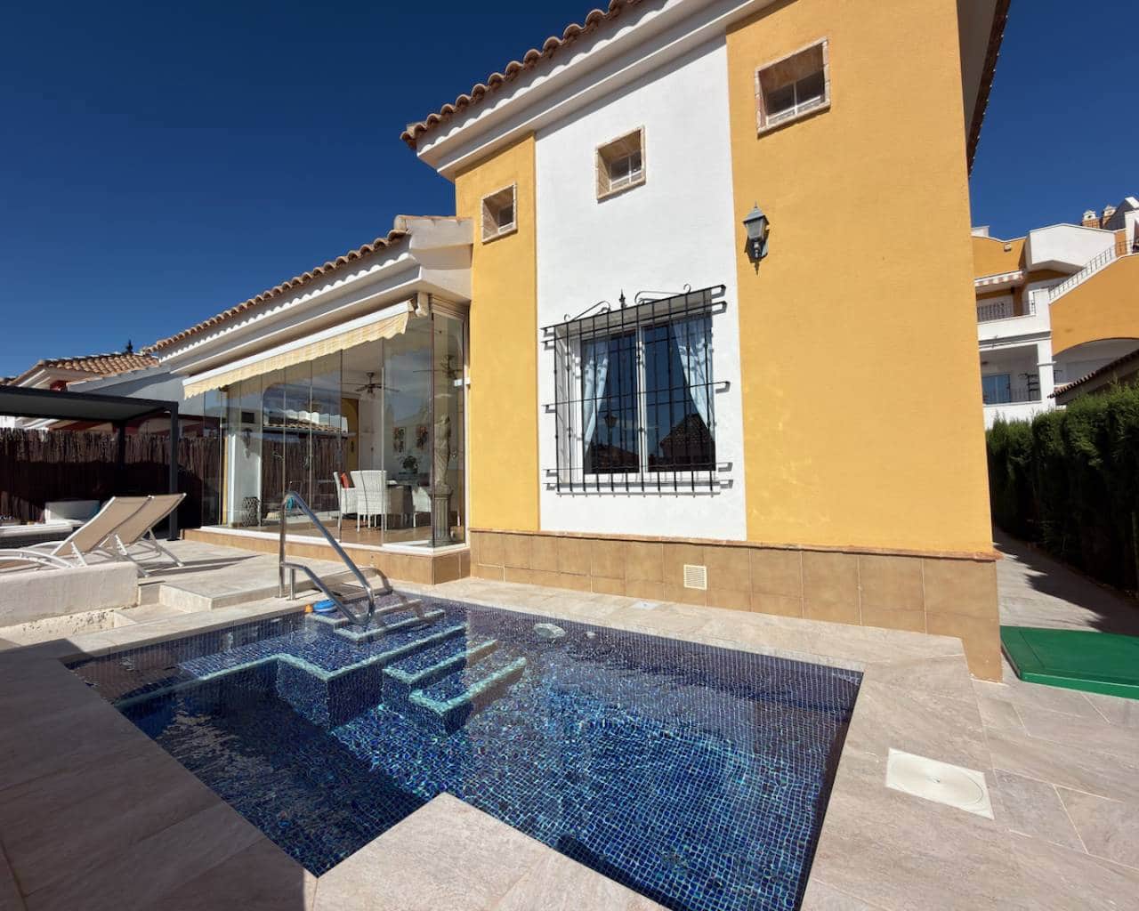 3 soverom Villa til salgs i Los Montesinos med svømmebasseng garasje - € 299 995 (Ref: 10166121)