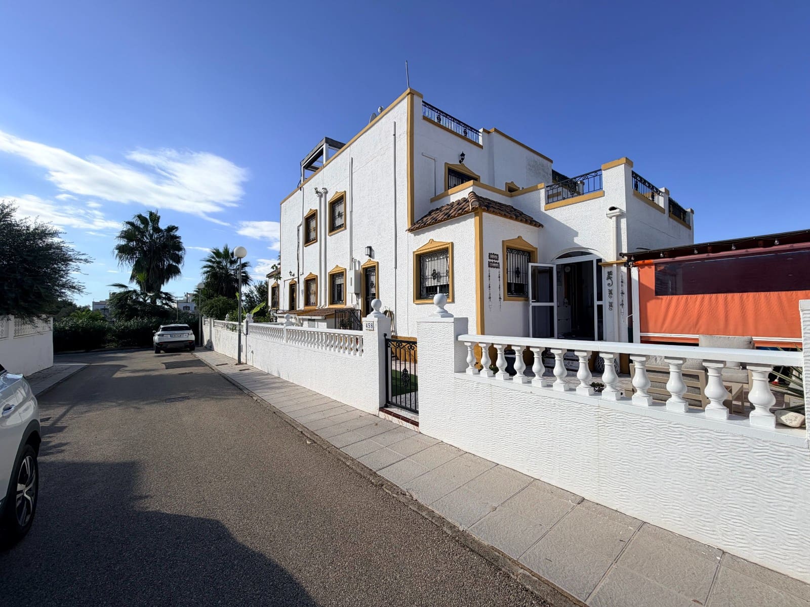 3 sypialnia Dom na sprzedaż w Entre Naranjos z basenem - 197 900 € (Ref: 10166235)