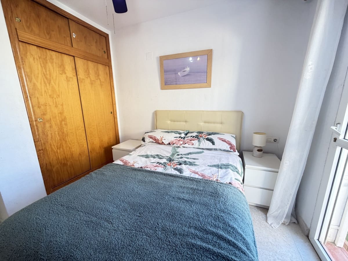 2 soveværelse Lejlighed til salg i Villamartin med swimmingpool - € 164.995 (Ref: 10171124)