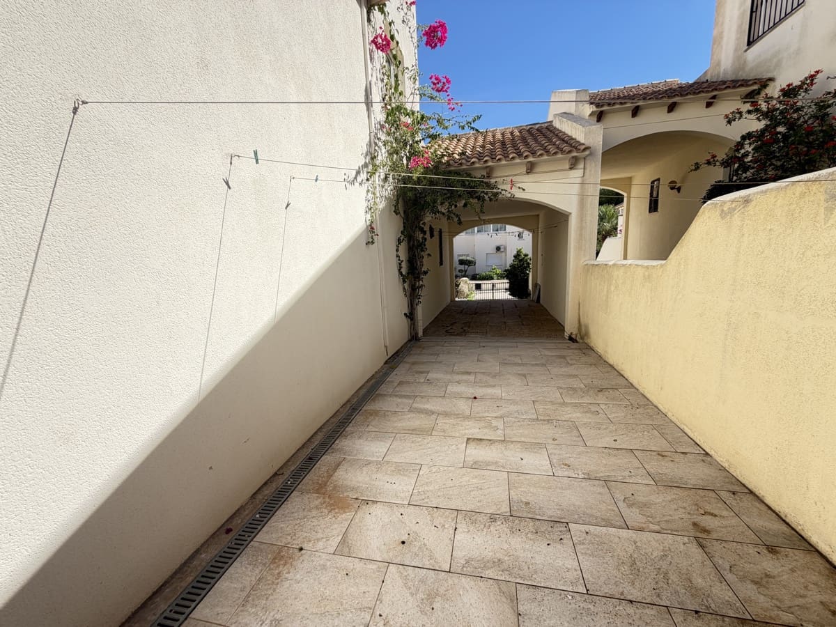 3 soverom Hus til salgs i Las Ramblas Golf med svømmebasseng garasje - € 269 995 (Ref: 10176382)