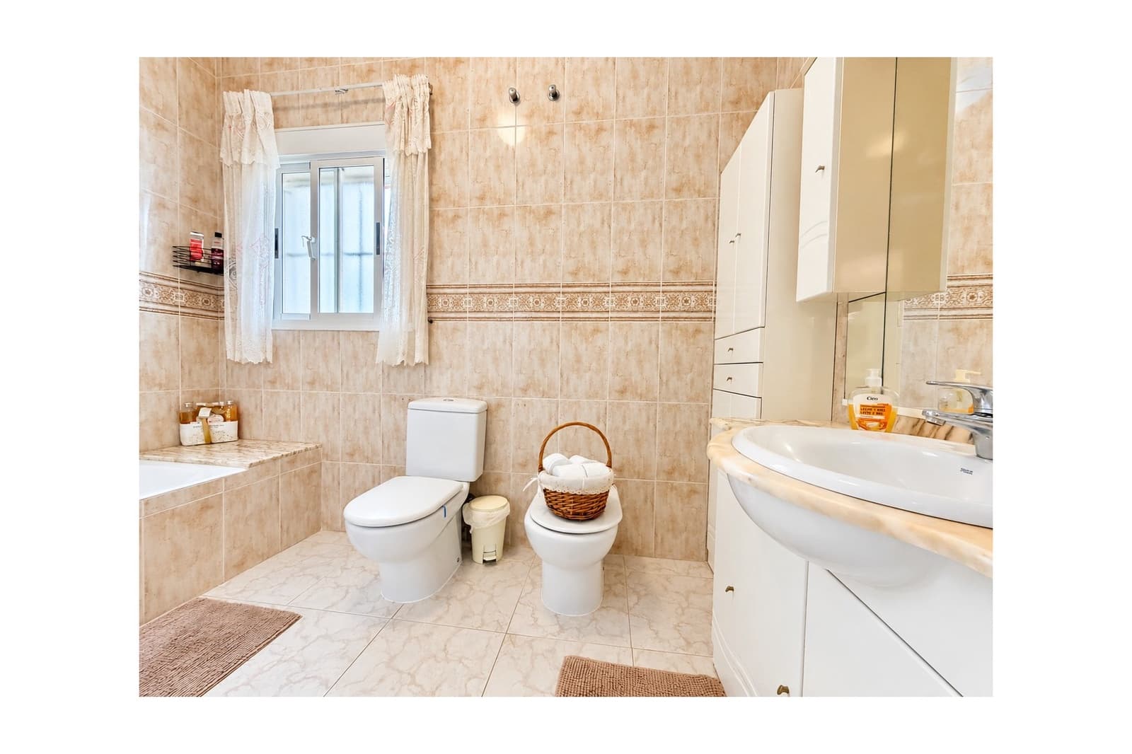 Chalet de 4 habitaciones en Doña Pepa en venta con piscina - 549.995 € (Ref: 10176905)