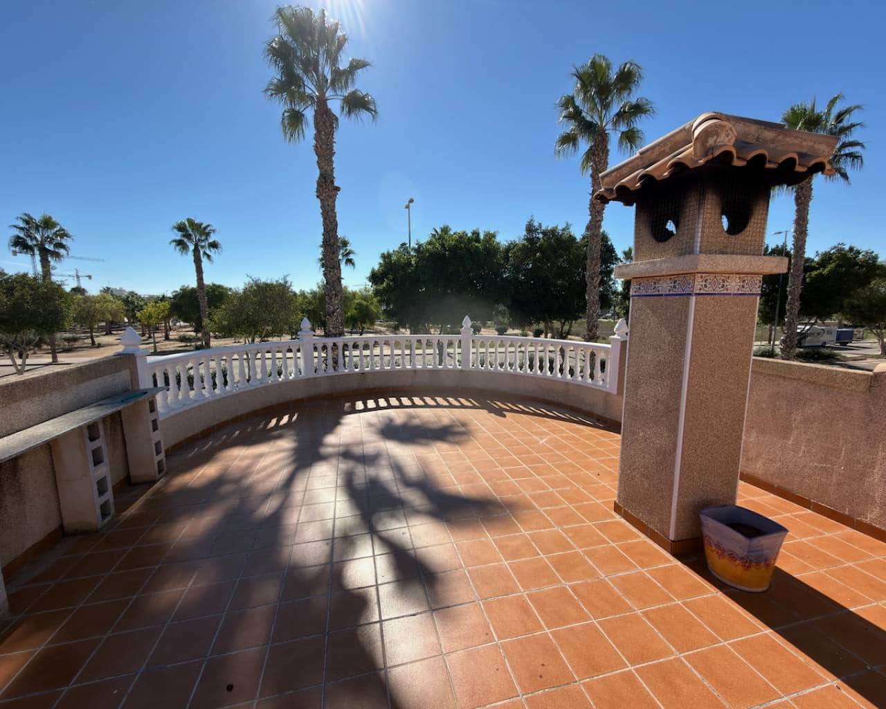 Chalet de 3 habitaciones en El Raso en venta con piscina garaje - 399.995 € (Ref: 10184221)
