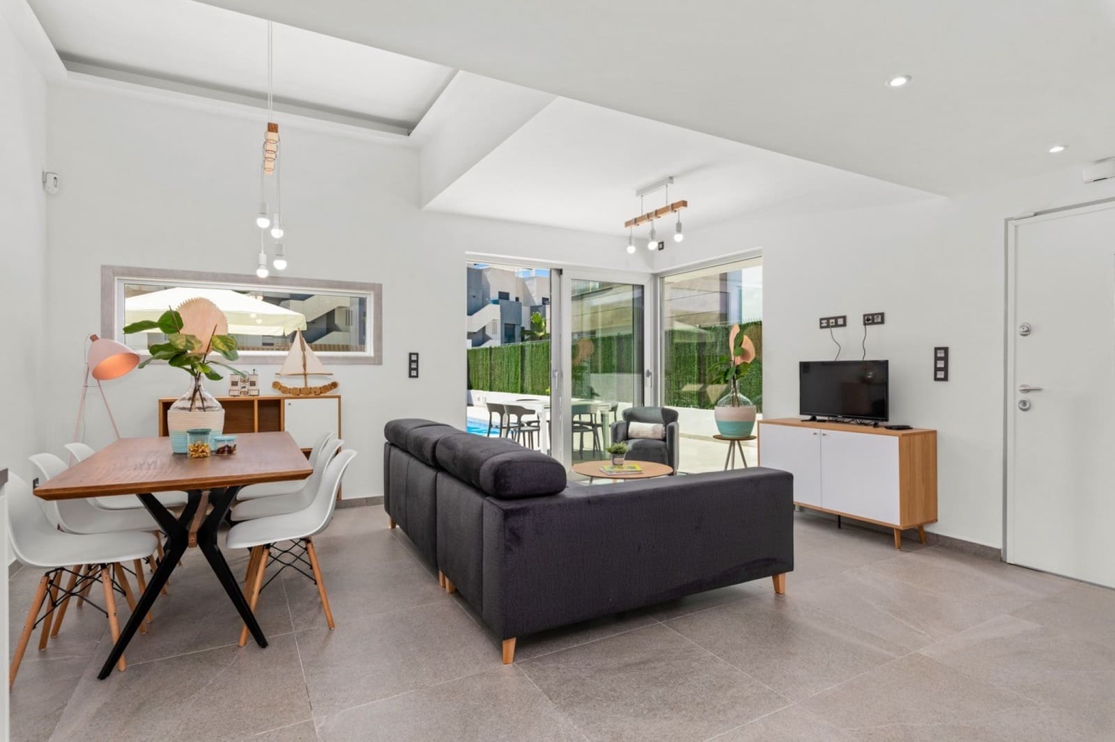 3 soverom Villa til salgs i El Raso med svømmebasseng - € 445 000 (Ref: 7508916)