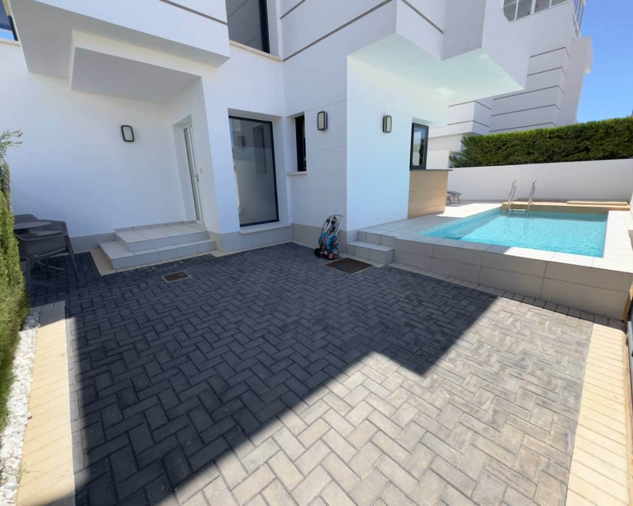 3 bedroom Villa for sale in Ciudad Quesada with pool - € 465,000 (Ref: 8278624)