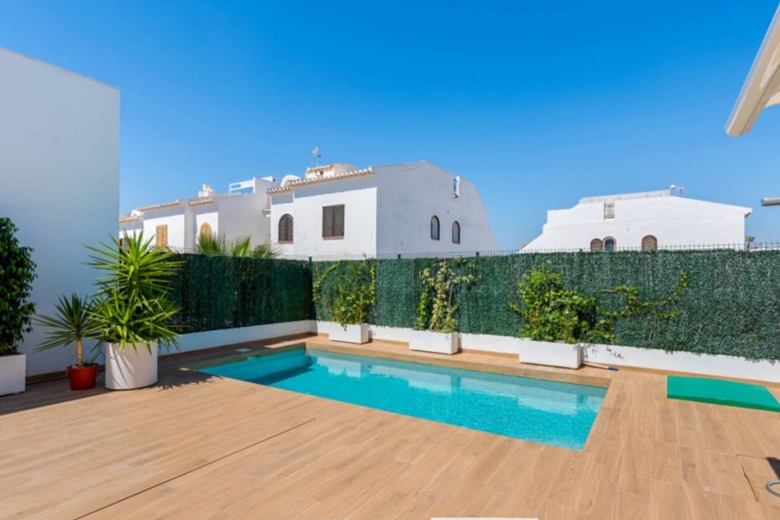 3 bedroom Villa for sale in Ciudad Quesada with pool - € 529,000 (Ref: 8538279)