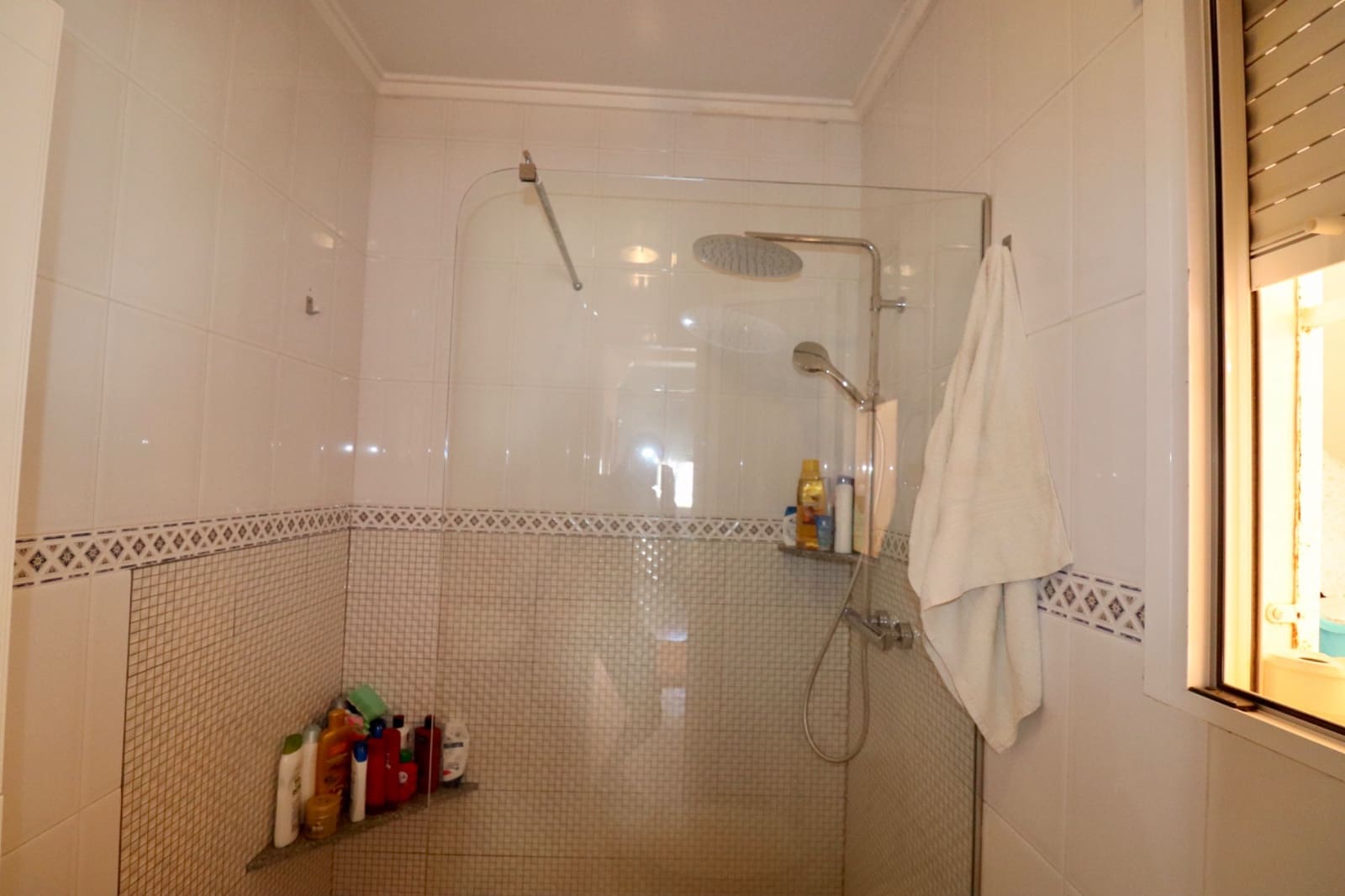 3 bedroom Villa for sale in Ciudad Quesada with pool - € 285,000 (Ref: 8582287)