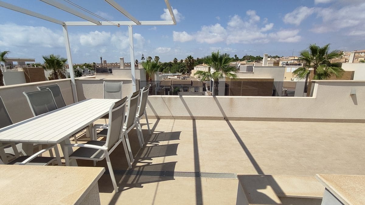 3 bedroom Villa for sale in La Mata with pool - € 695,000 (Ref: 8816338)