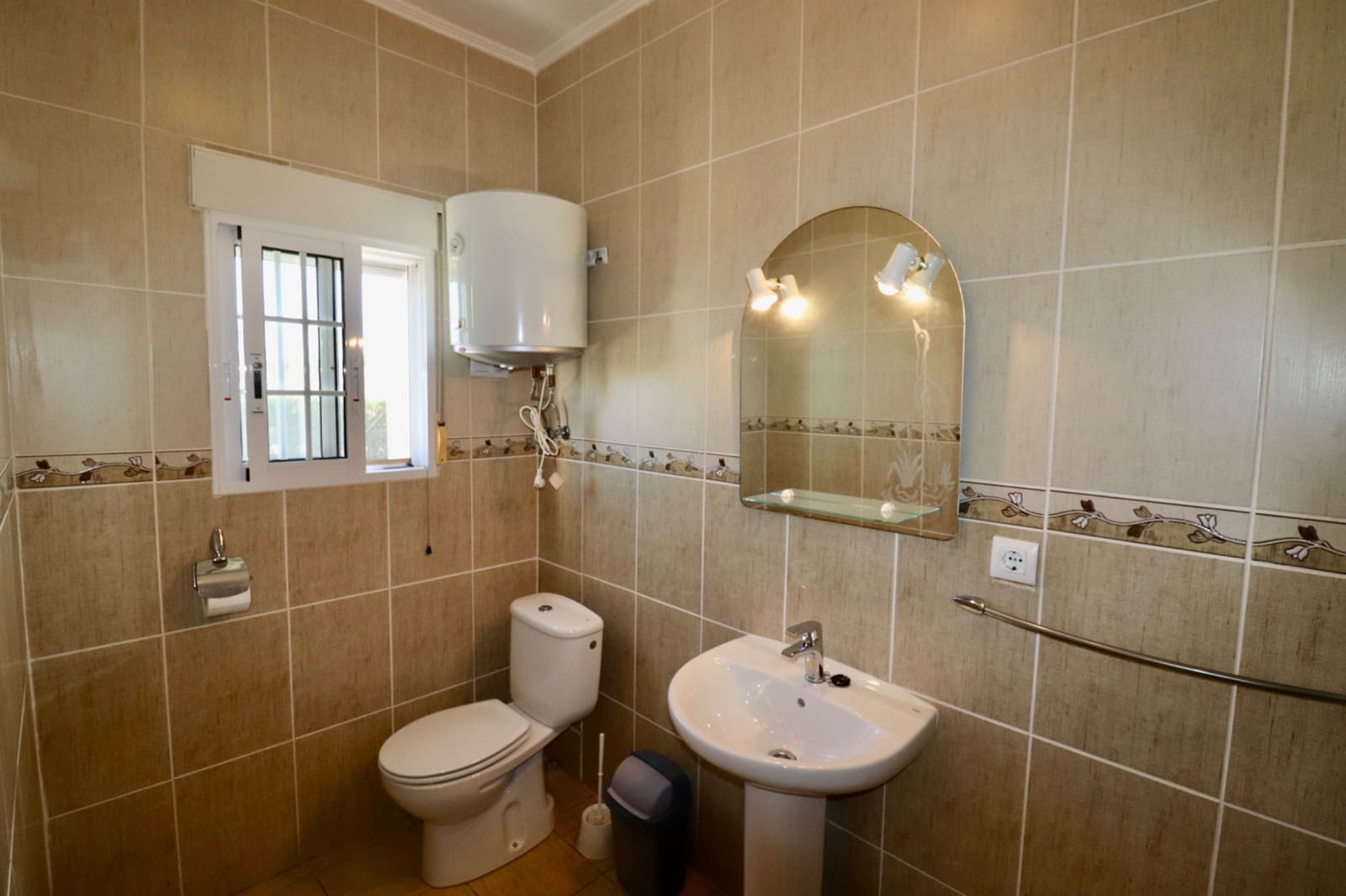 5 bedroom Finca/Country House for sale in Catral with pool - € 399,000 (Ref: 8849004)