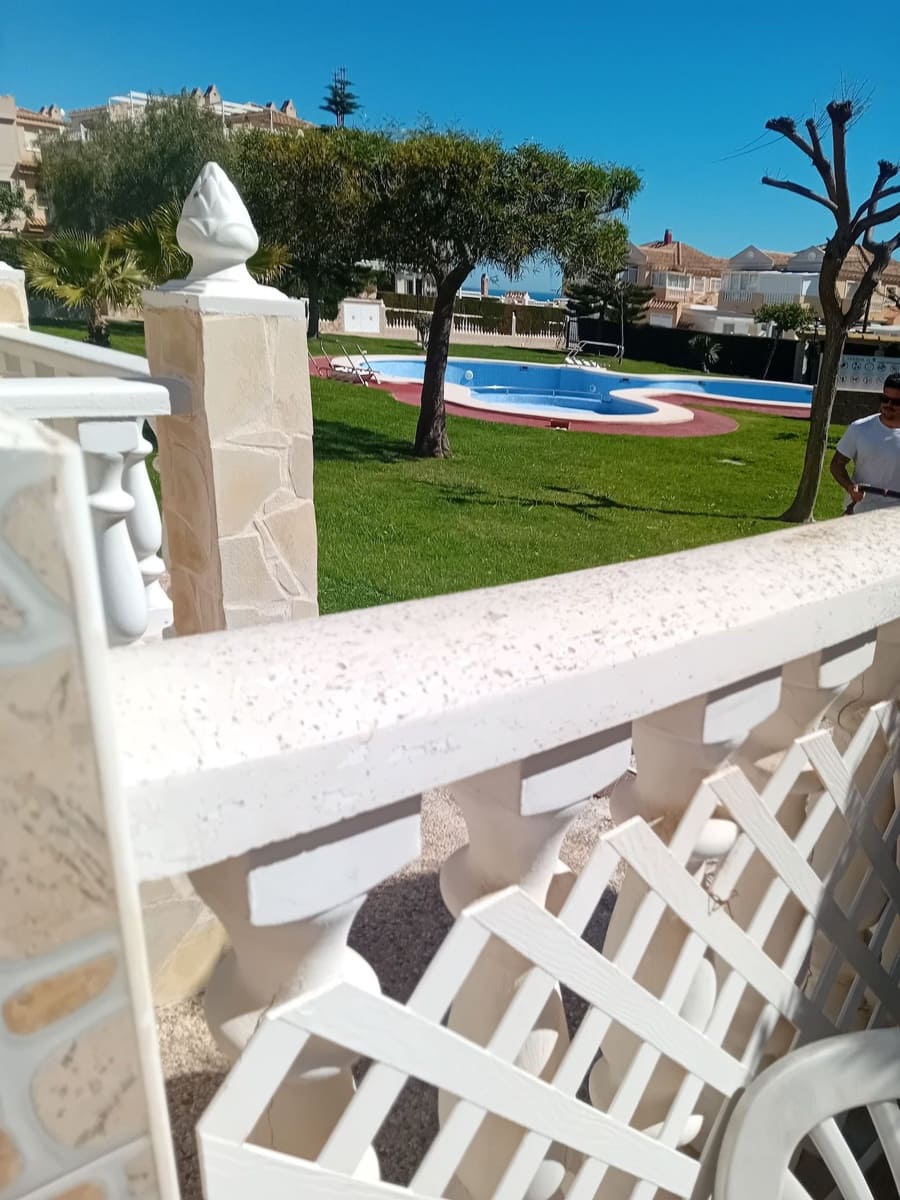 2 soveværelse Byhus til salg i La Mata med swimmingpool - € 199.000 (Ref: 8905380)