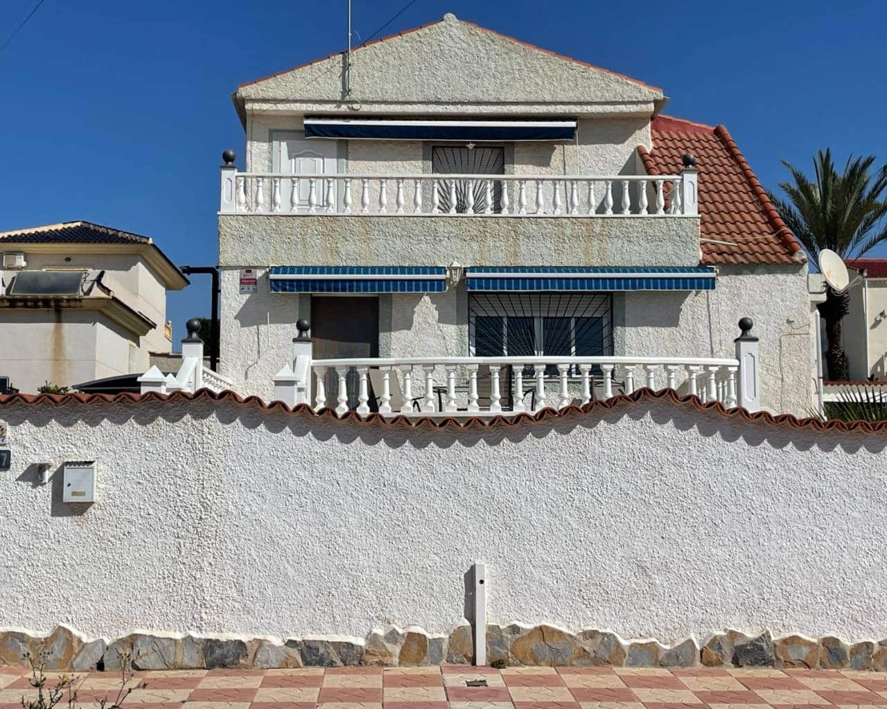 3 bedroom Villa for sale in Ciudad Quesada with pool - € 375,000 (Ref: 8921201)