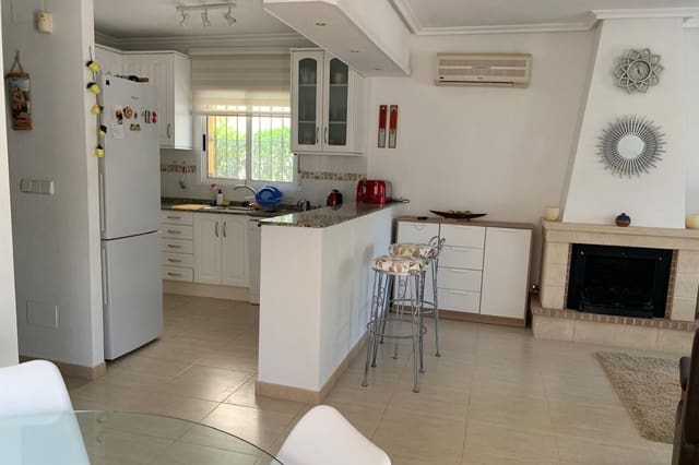 3 quarto Moradia para venda em El Raso, Guardamar del Segura com piscina - 269 000 € (Ref: 8937011)