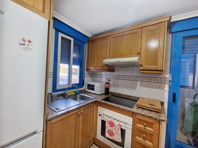 2 slaapkamer Appartement te koop in Puerto Deportivo, Guardamar del Segura met zwembad - € 155.000 (Ref: 8940021)