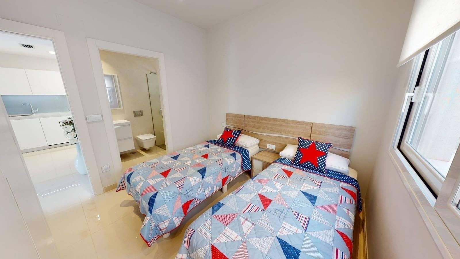 4 bedroom Villa for sale in Torrevieja with pool - € 599,950 (Ref: 8947551)