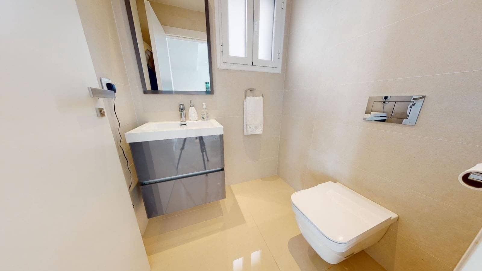 4 bedroom Villa for sale in Torrevieja with pool - € 599,950 (Ref: 8947551)