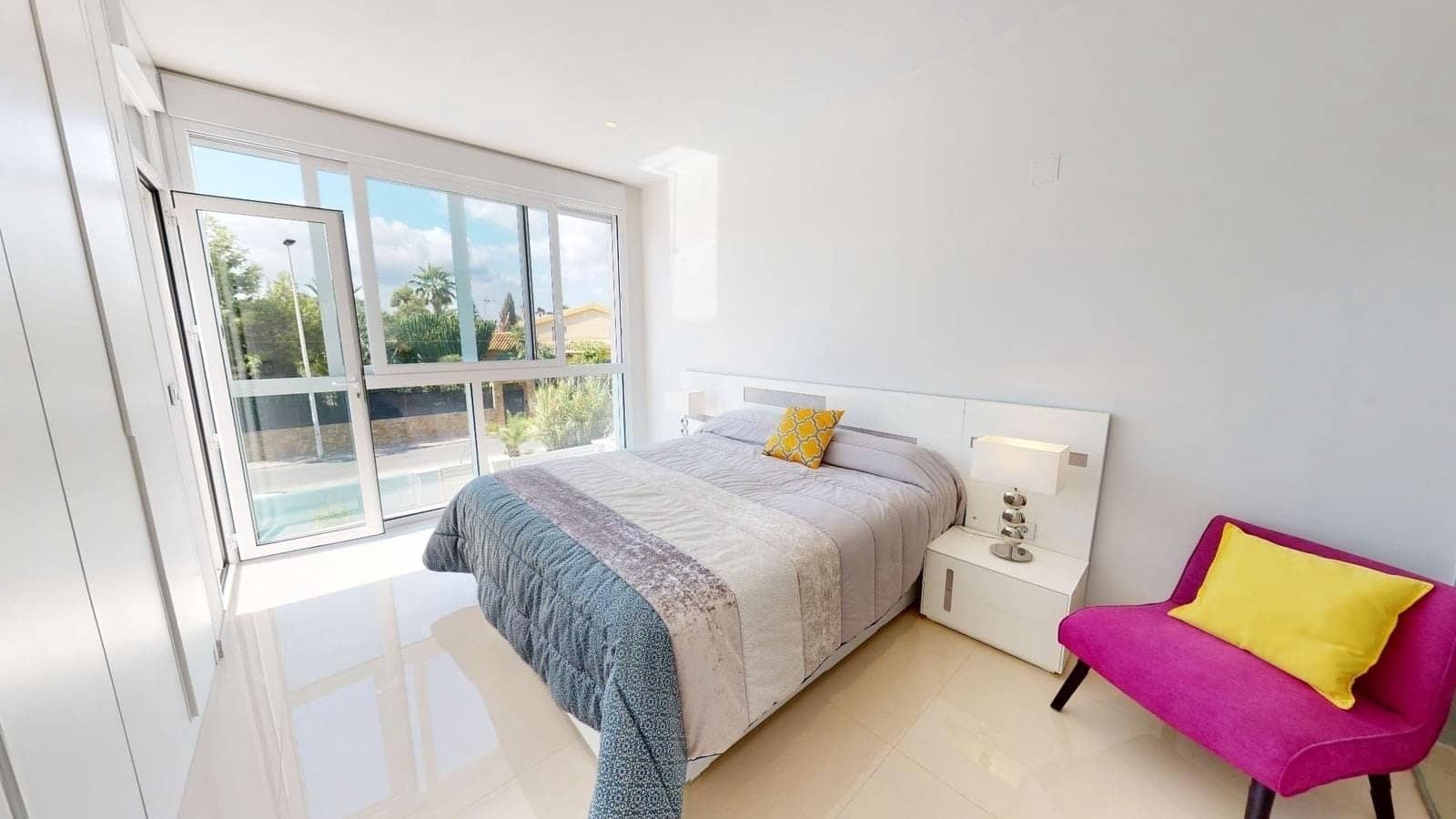 4 bedroom Villa for sale in Torrevieja with pool - € 599,950 (Ref: 8947551)