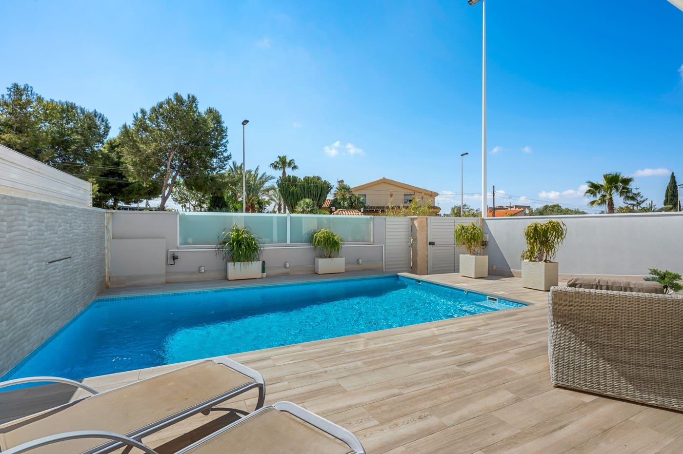 4 soverom Villa til salgs i Torrevieja med svømmebasseng - € 580 000 (Ref: 8947551)