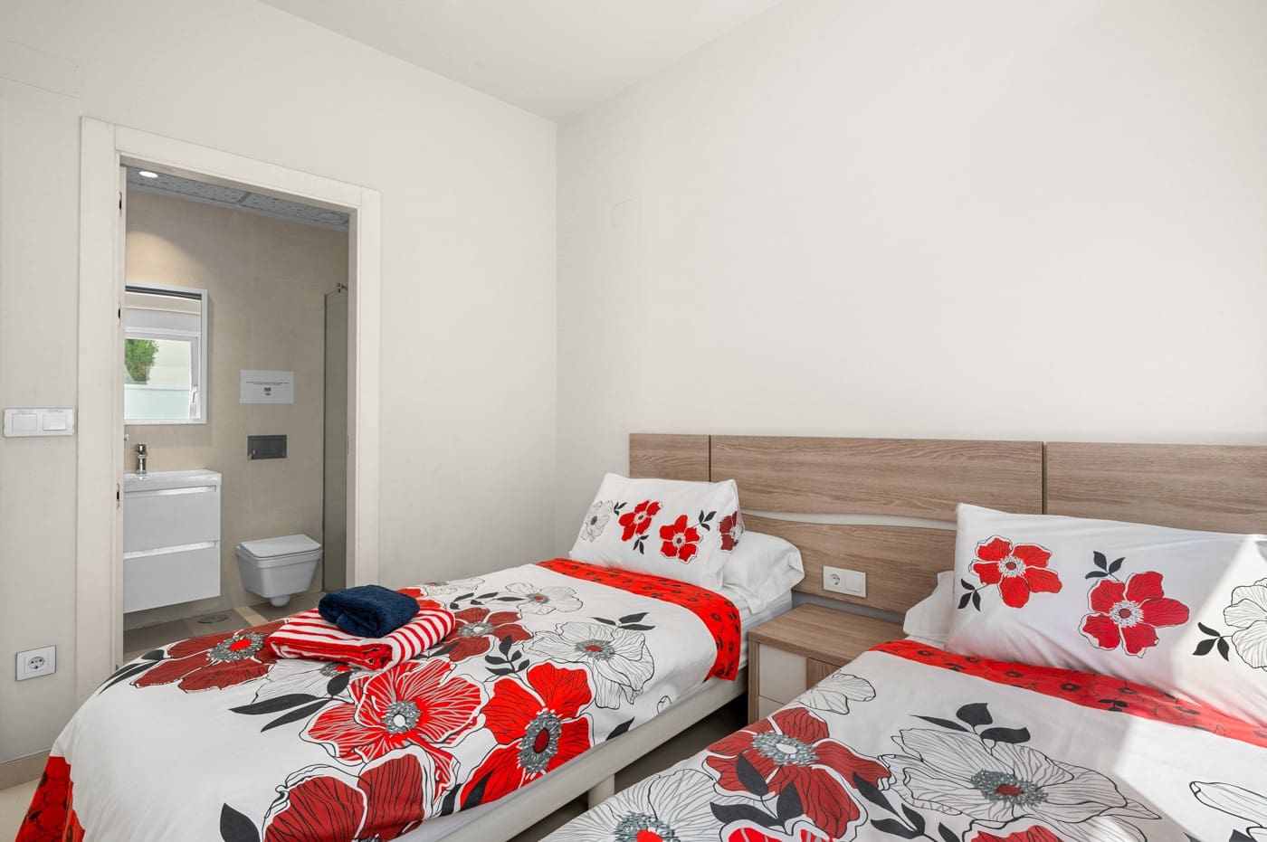 4 soverom Villa til salgs i Torrevieja med svømmebasseng - € 580 000 (Ref: 8947551)