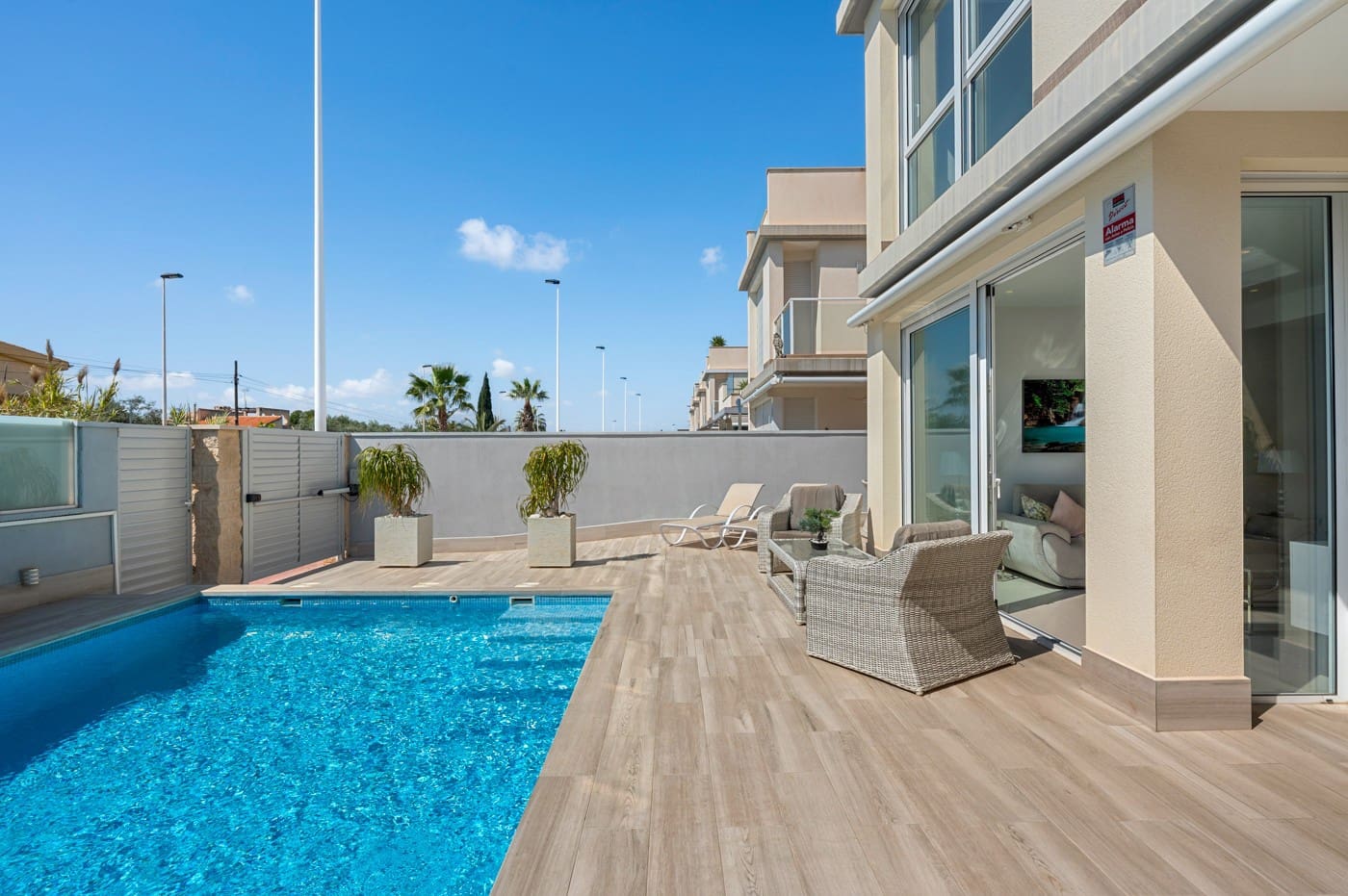 4 soverom Villa til salgs i Torrevieja med svømmebasseng - € 580 000 (Ref: 8947551)