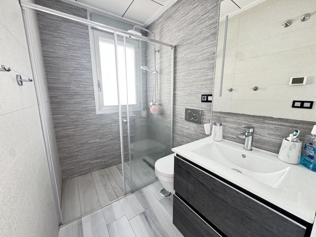 4 makuuhuone Huvila myytävänä paikassa Cabo Roig, Orihuela mukana uima-altaan - 635 000 € (Ref: 8951839)