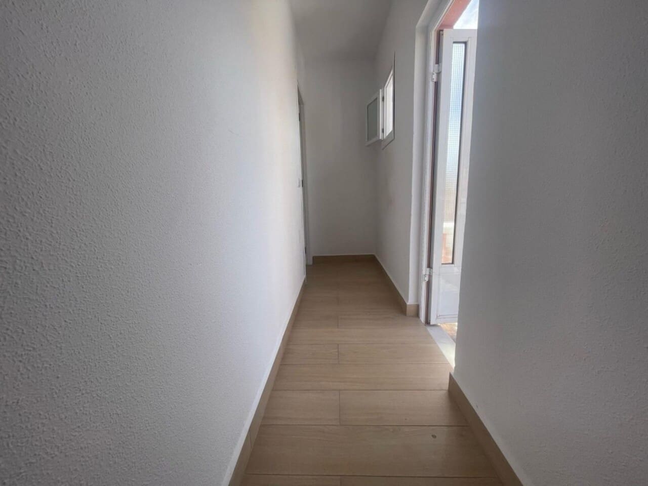 Chalet de 5 habitaciones en Playa Flamenca en venta - 379.000 € (Ref: 8961686)