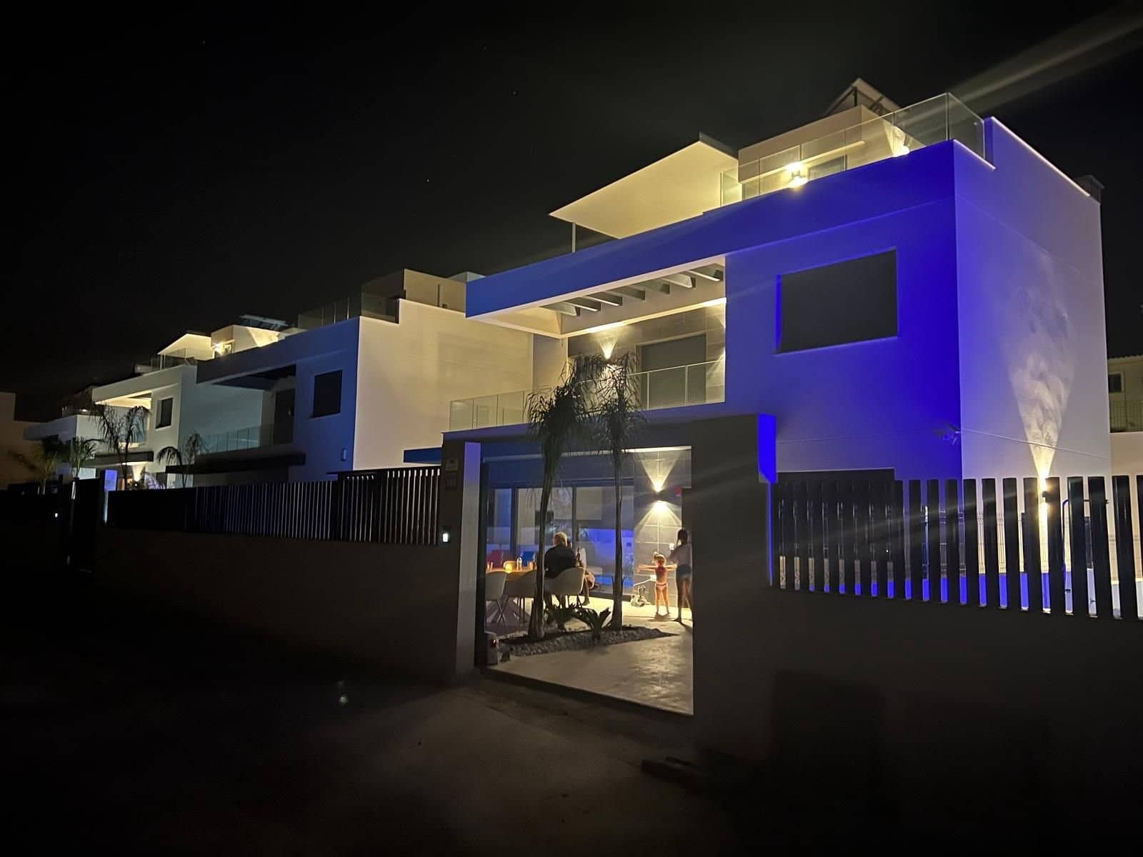 5 soveværelse Villa til salg i Algorfa med swimmingpool - € 575.000 (Ref: 8972563)