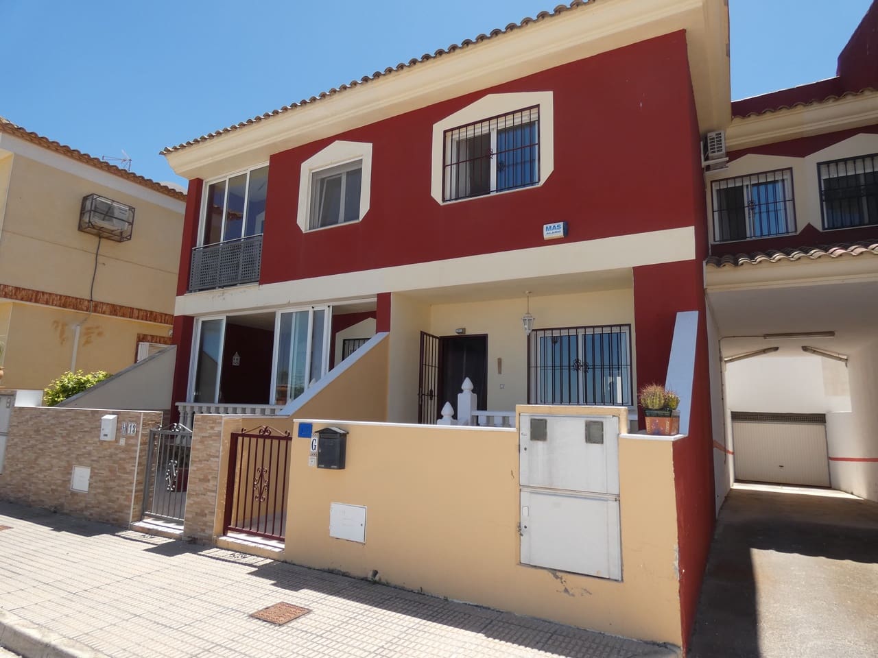 3 quarto Casa em Banda para venda em Algorfa - 185 995 € (Ref: 9003136)