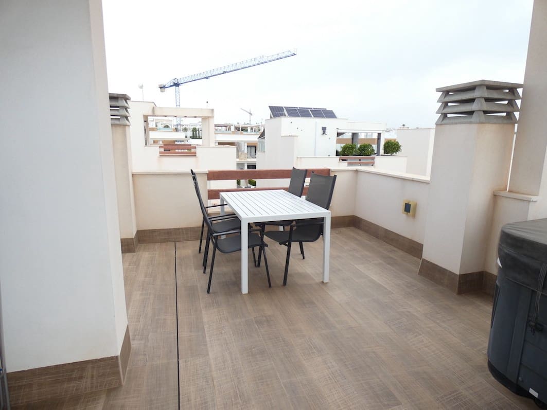 3 bedroom Villa for sale in Ciudad Quesada with pool garage - € 399,999 (Ref: 9058545)