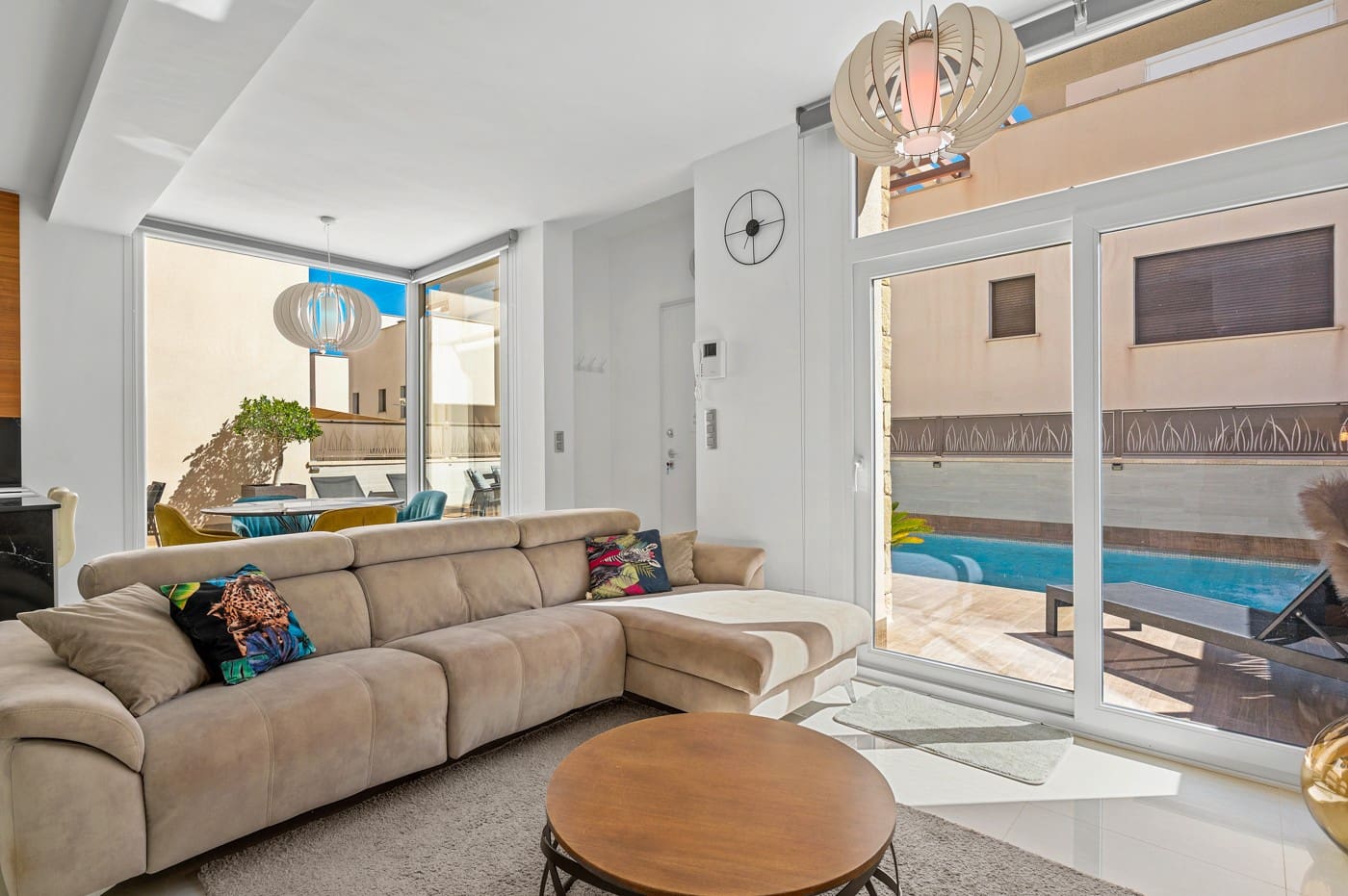 Chalet de 3 habitaciones en Ciudad Quesada en venta con piscina garaje - 399.999 € (Ref: 9058545)