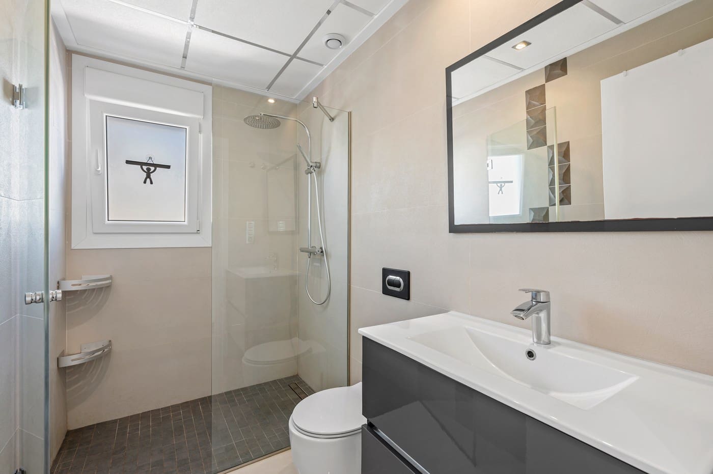 Chalet de 3 habitaciones en Ciudad Quesada en venta con piscina garaje - 399.999 € (Ref: 9058545)