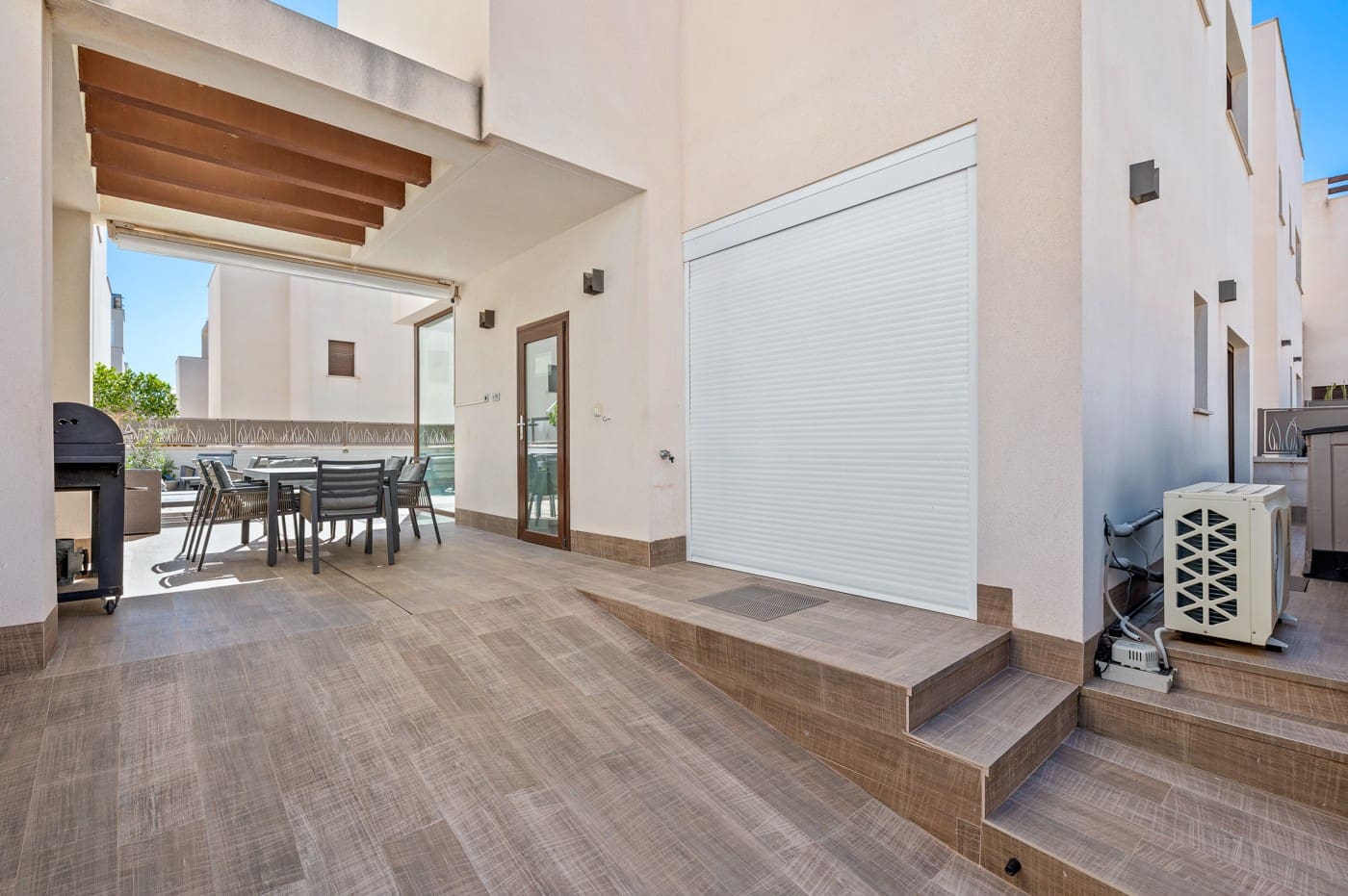 Chalet de 3 habitaciones en Ciudad Quesada en venta con piscina garaje - 399.999 € (Ref: 9058545)