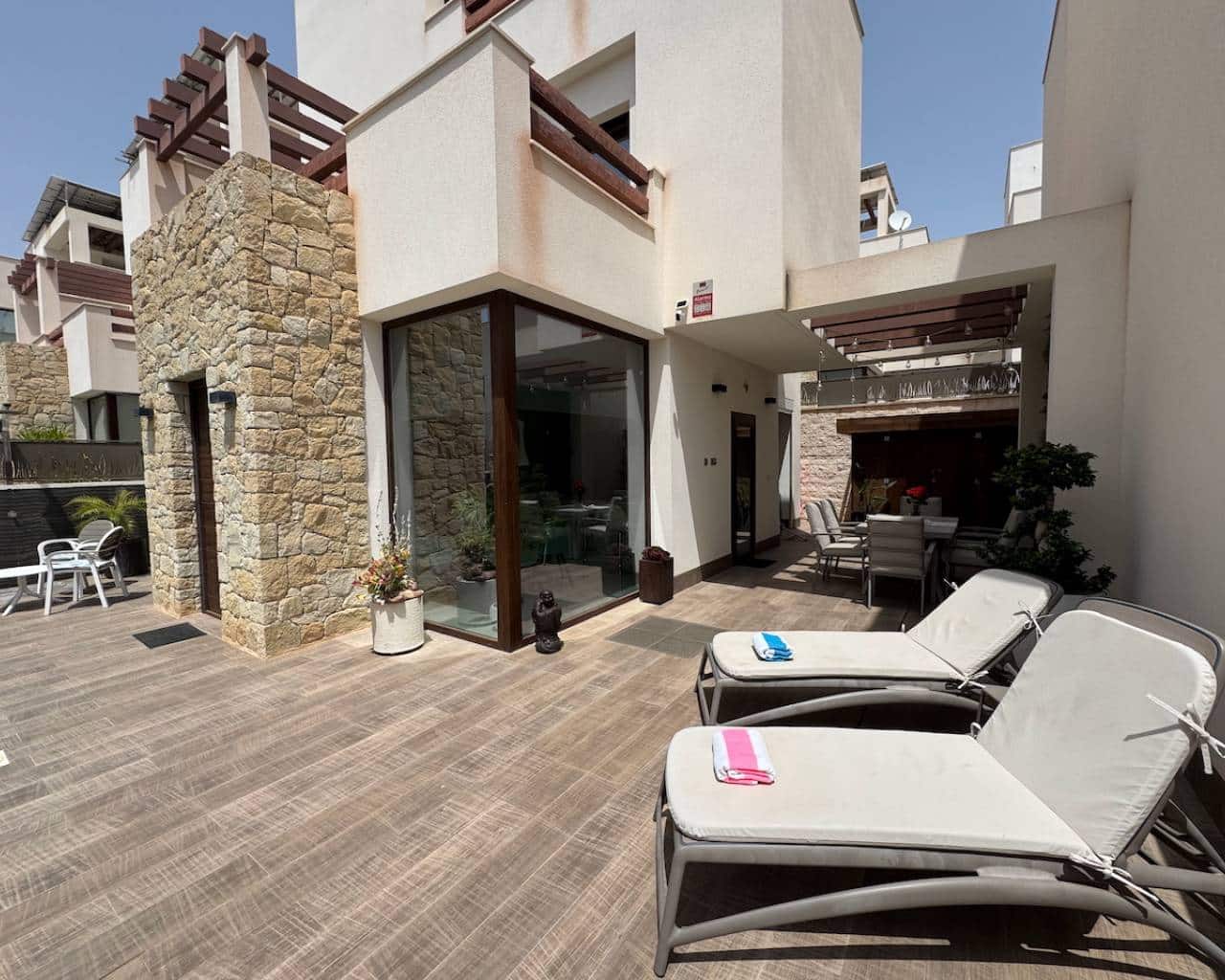 3 bedroom Villa for sale in Ciudad Quesada with pool - € 475,000 (Ref: 9059436)