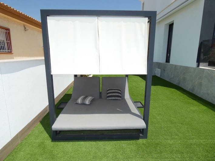 4 bedroom Villa for sale in Ciudad Quesada with pool garage - € 699,900 (Ref: 9076822)